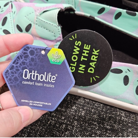 👽 Alien Tom Alpargatas – Glow-in-the-Dark Edition 👟✨ - Picture 6 of 7